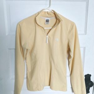 Women's XS light yellow north face pullover fleece